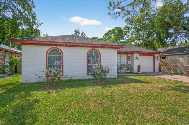 $210,000 | 530 Branding Iron Lane, Houston, TX 77060