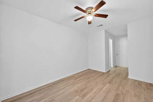 $210,000 | 530 Branding Iron Lane, Houston, TX 77060