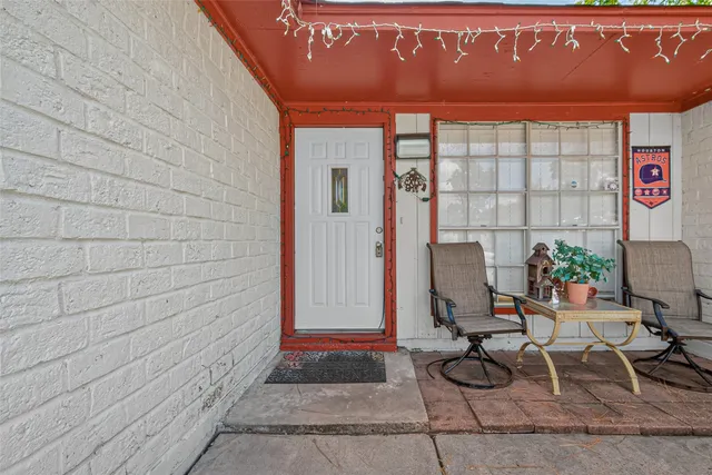 $210,000 | 530 Branding Iron Lane, Houston, TX 77060