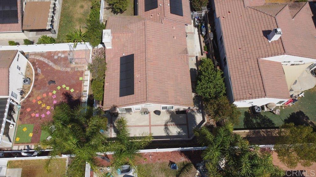 32467 Cervin Circle Temecula, CA 92592 - Photo 35 of 36 an aerial view of a house with a yard and a fountain