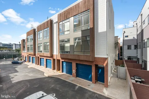 $610,000 | 333 Green Street, Unit 7, Philadelphia, PA 19123