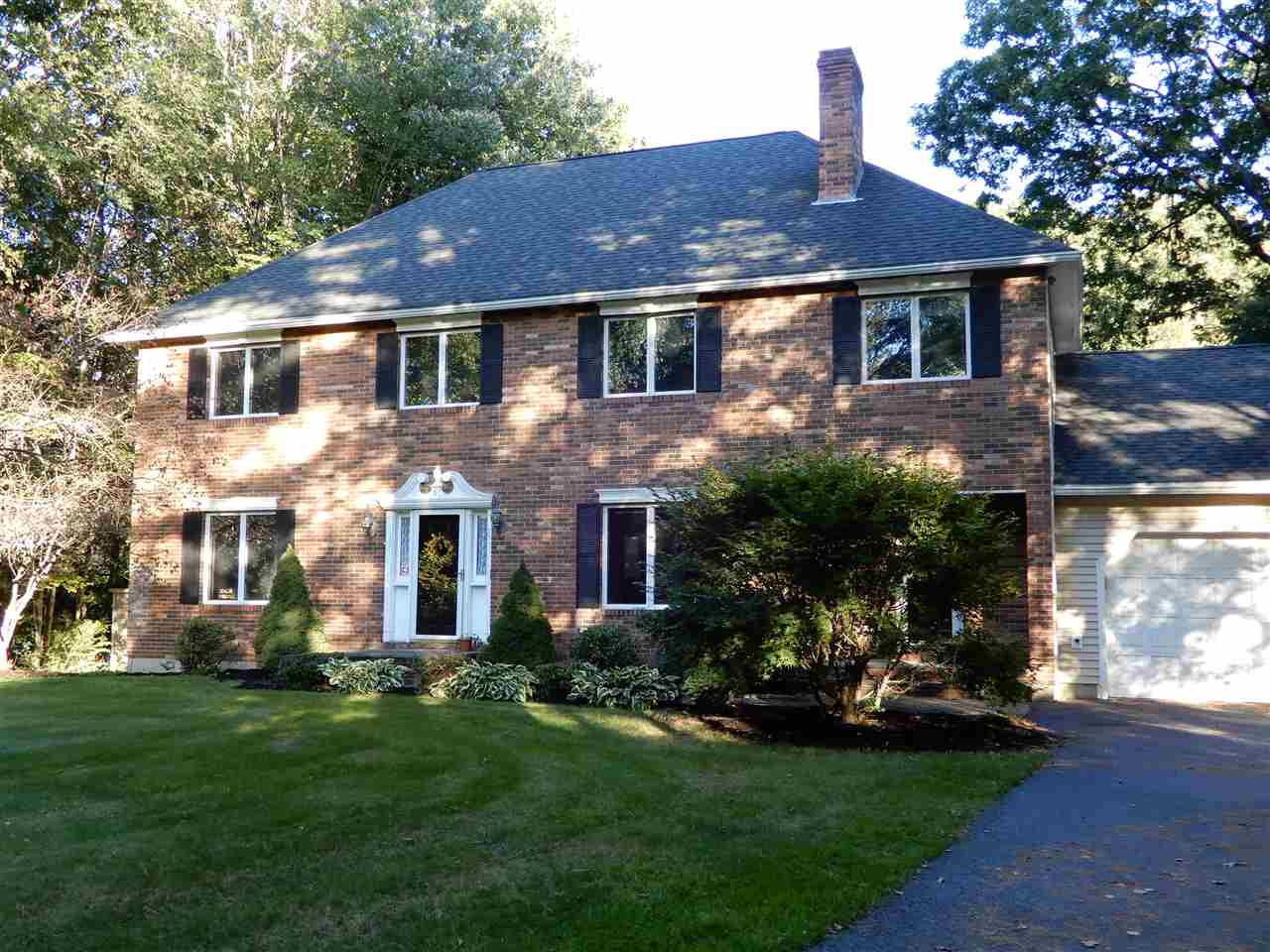 8 Country Village Road Windham, NH 03087 - Photo 1 of 18