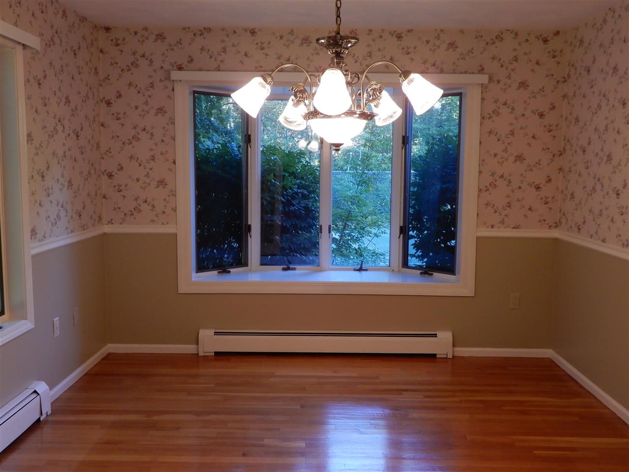 8 Country Village Road Windham, NH 03087 - Photo 5 of 18
