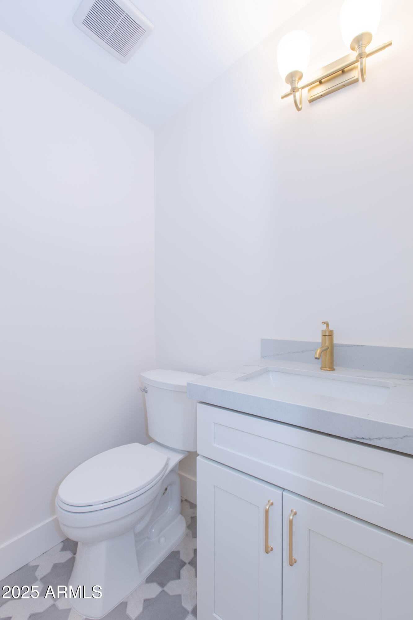 214 West Ruth Avenue Phoenix, AZ 85021 - Photo 17 of 31 ruth-15