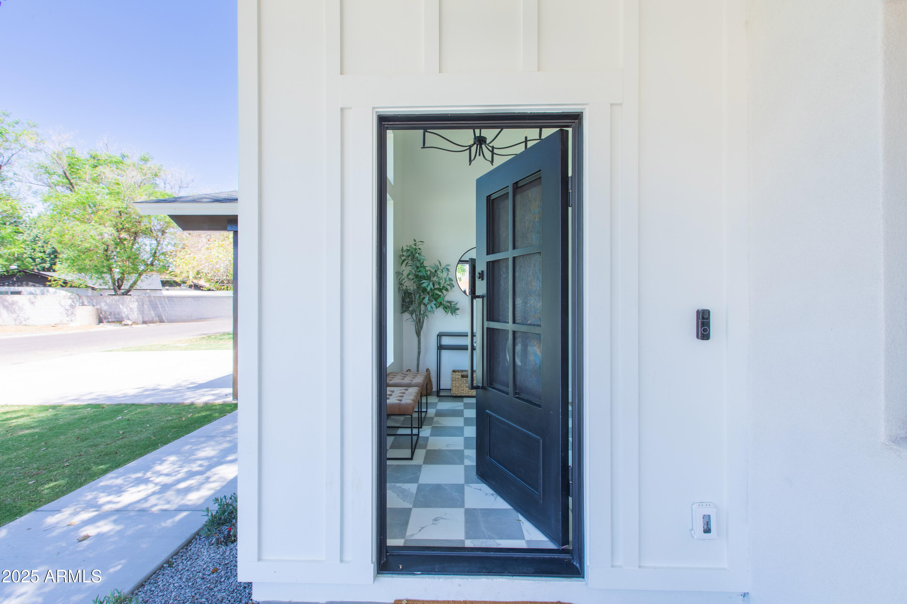 214 West Ruth Avenue Phoenix, AZ 85021 - Photo 4 of 31 ruth-58
