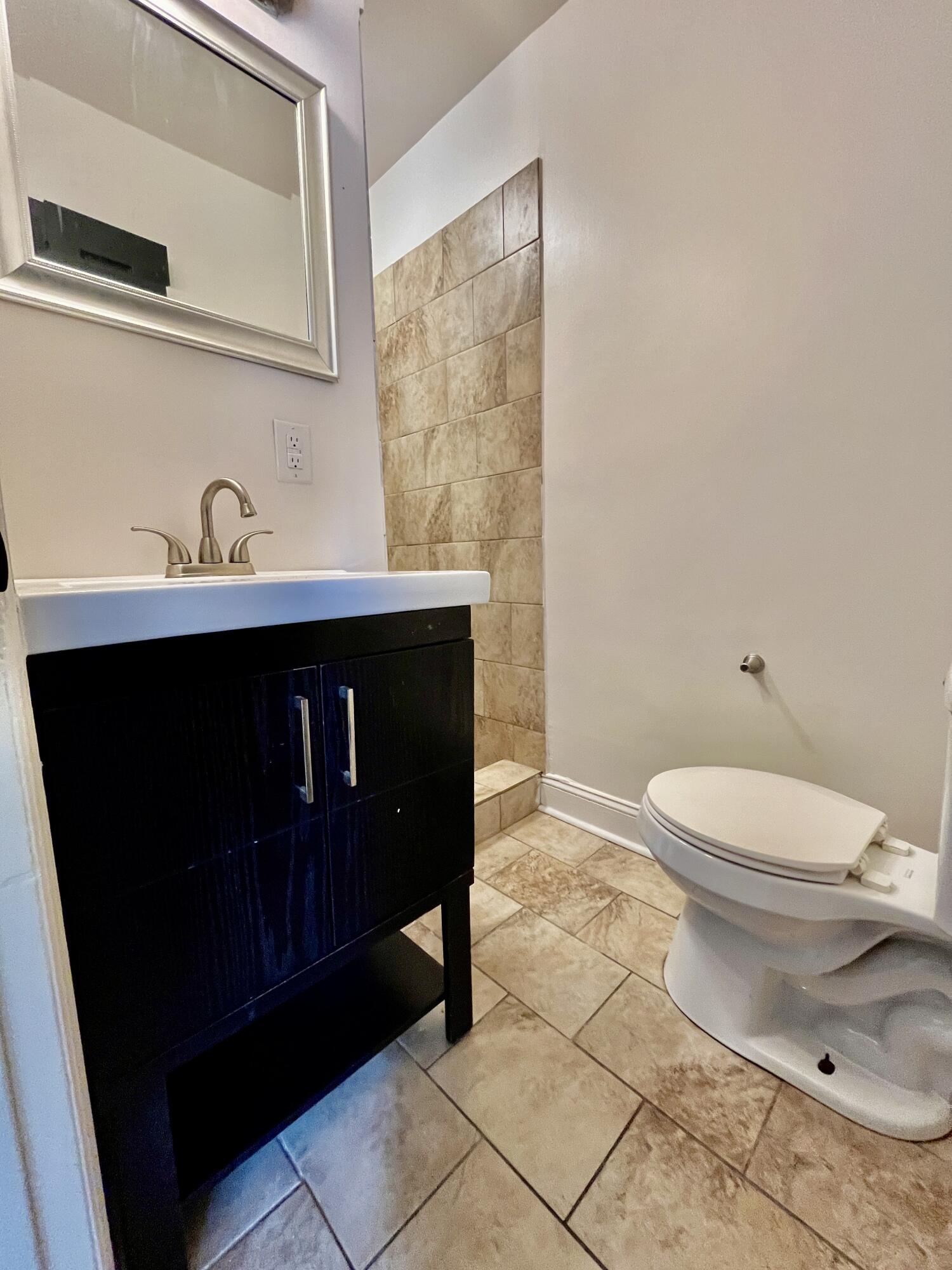10 Blake Street Charleston, SC 29403 - Photo 12 of 19 12) 69460-69cbe3c8cbbae