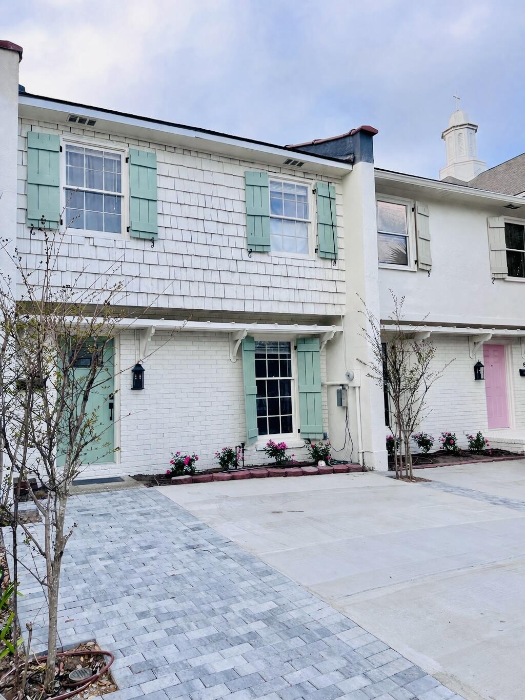 10 Blake Street Charleston, SC 29403 - Photo 2 of 19 2) 69460-69cbde7772475