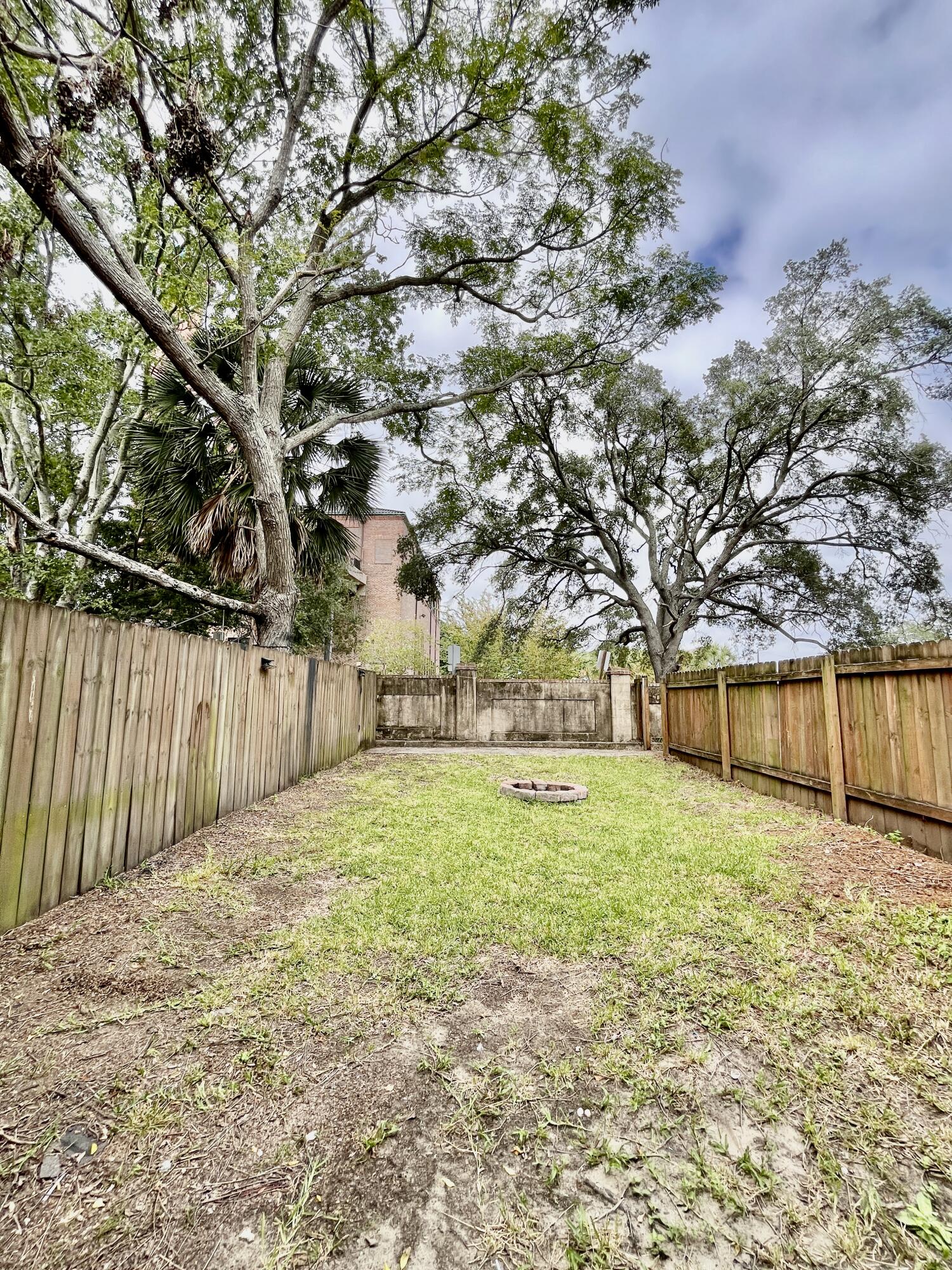 10 Blake Street Charleston, SC 29403 - Photo 10 of 19 10) 69460-69cbe3e56400d