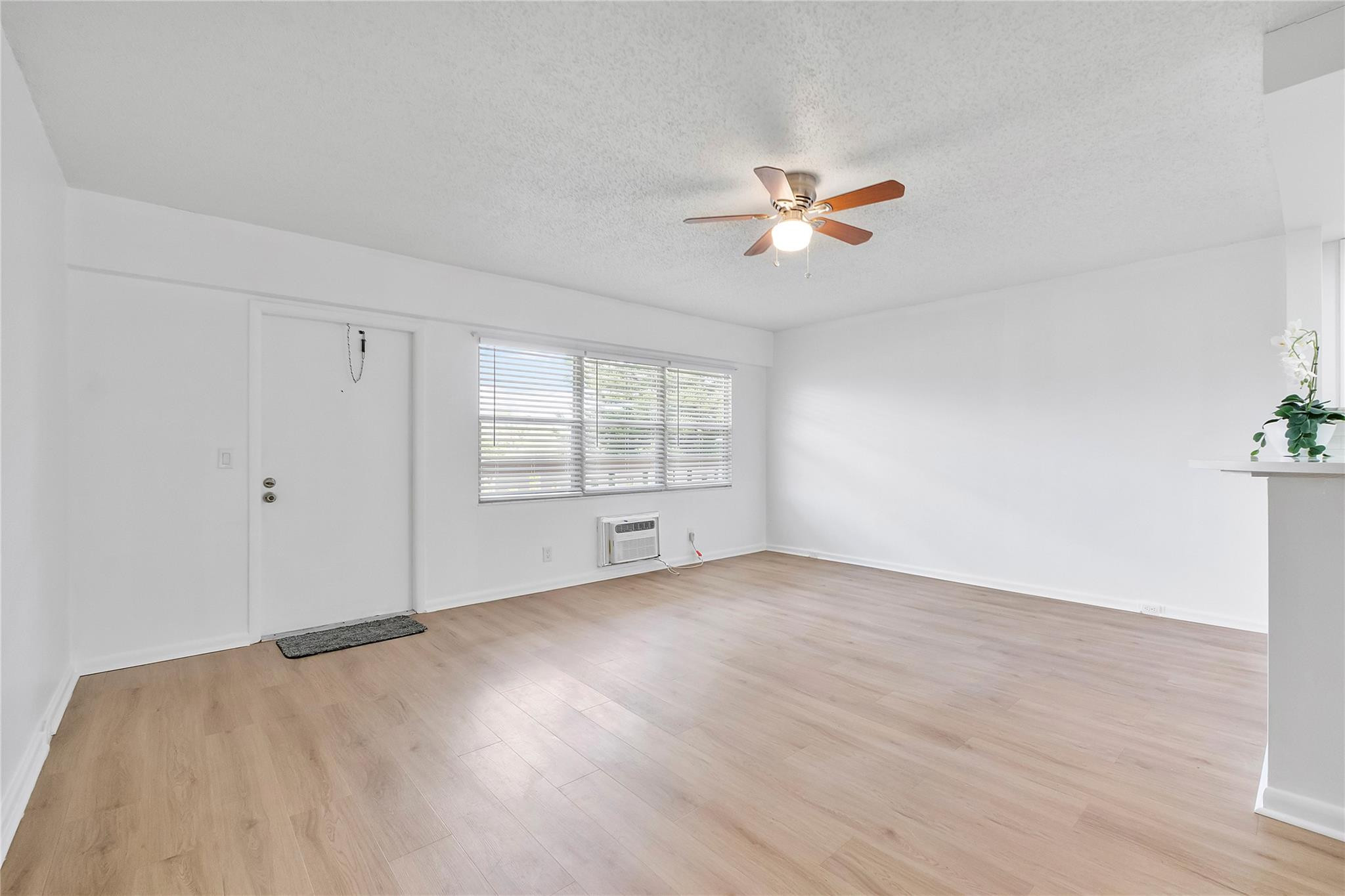 457 Mansfield I, Unit 457 Boca Raton, FL 33434 - Photo 3 of 15 Photo 3