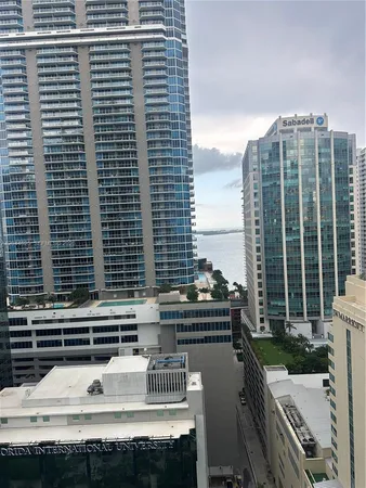 $3,300 | 1060 Brickell Avenue, Unit 2505, Miami, FL 33131