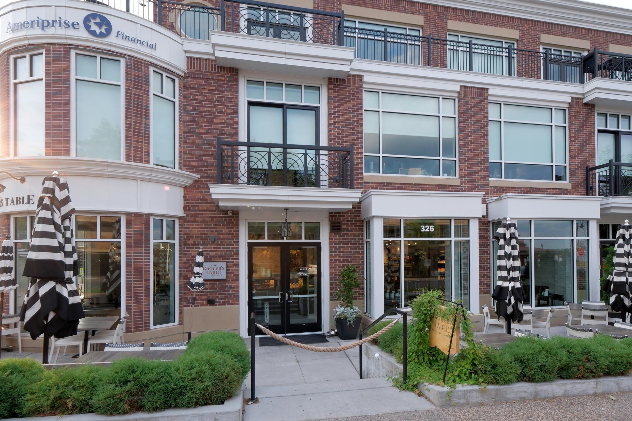 148 Ridgeview Lane Wayzata, MN 55391 - Photo 16 of 19