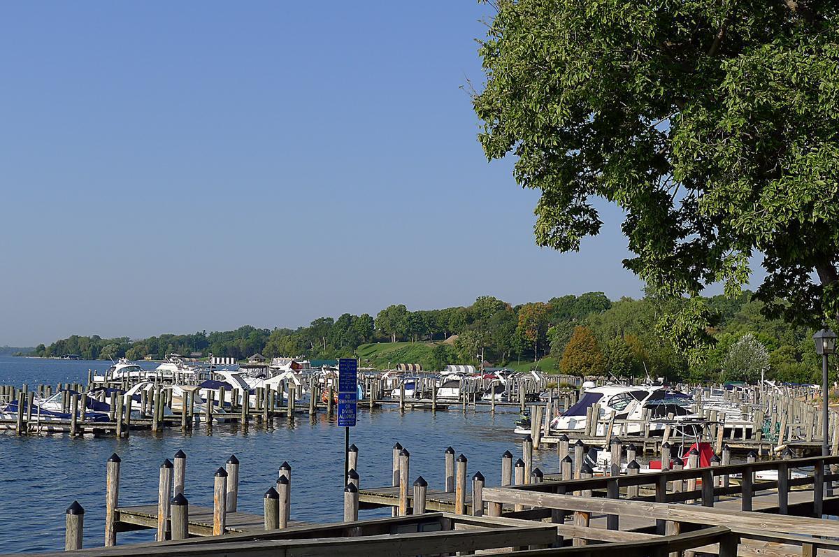 148 Ridgeview Lane Wayzata, MN 55391 - Photo 18 of 19