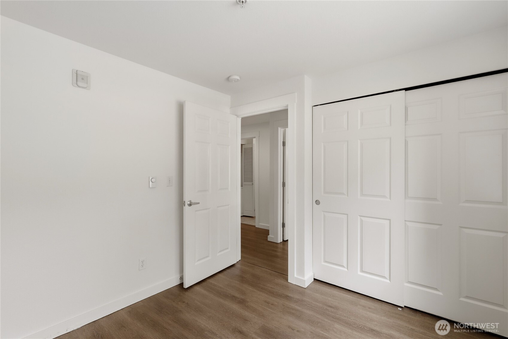 823 Davis Place South, Unit 104 Seattle, WA 98144 - Photo 16 of 23
