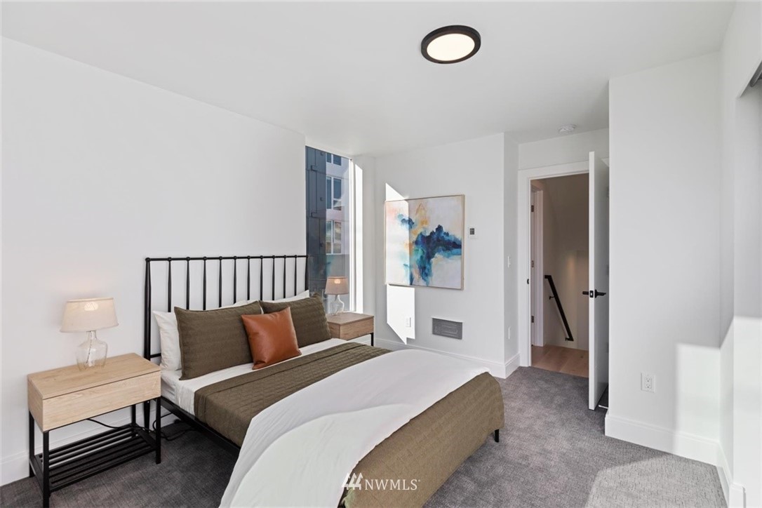 522 Valley Street Seattle, WA 98109 - Photo 20 of 40