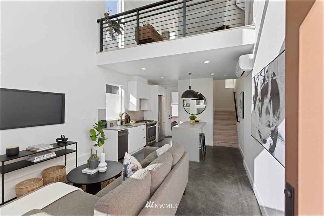 522 Valley Street Seattle, WA 98109 - Photo 4 of 40