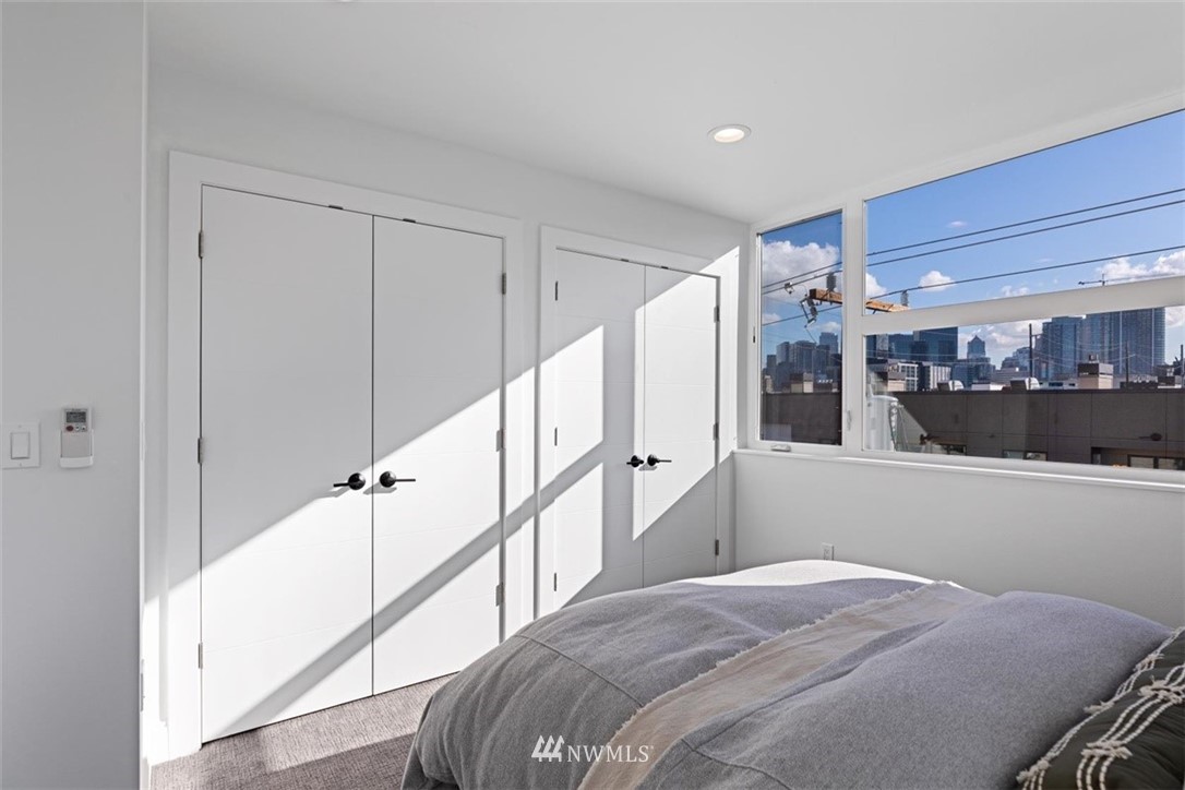 522 Valley Street Seattle, WA 98109 - Photo 31 of 40