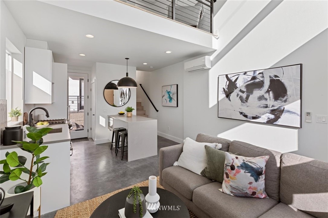 522 Valley Street Seattle, WA 98109 - Photo 5 of 40