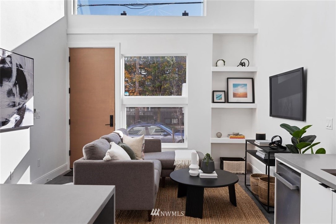 522 Valley Street Seattle, WA 98109 - Photo 10 of 40