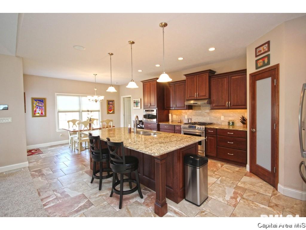 4405 Cricket Point Springfield, IL 62711 - Photo 8 of 34