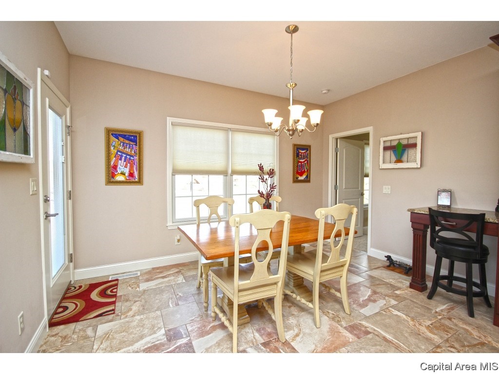 4405 Cricket Point Springfield, IL 62711 - Photo 10 of 34
