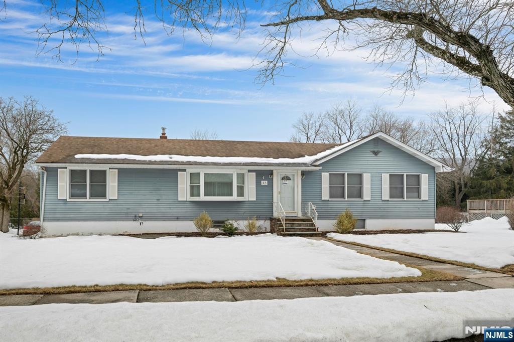 48 Deerfield Road Wayne, NJ 07470 - Photo 3 of 31