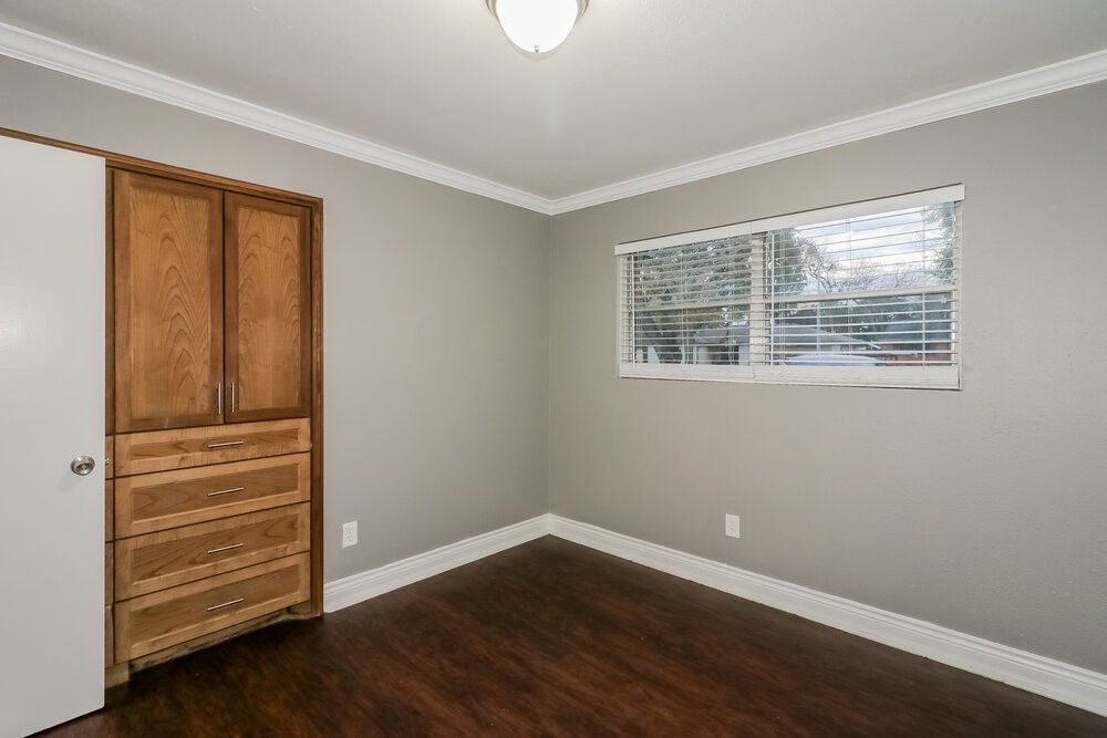 914 Mosher Lane Houston, TX 77088 - Photo 13 of 16