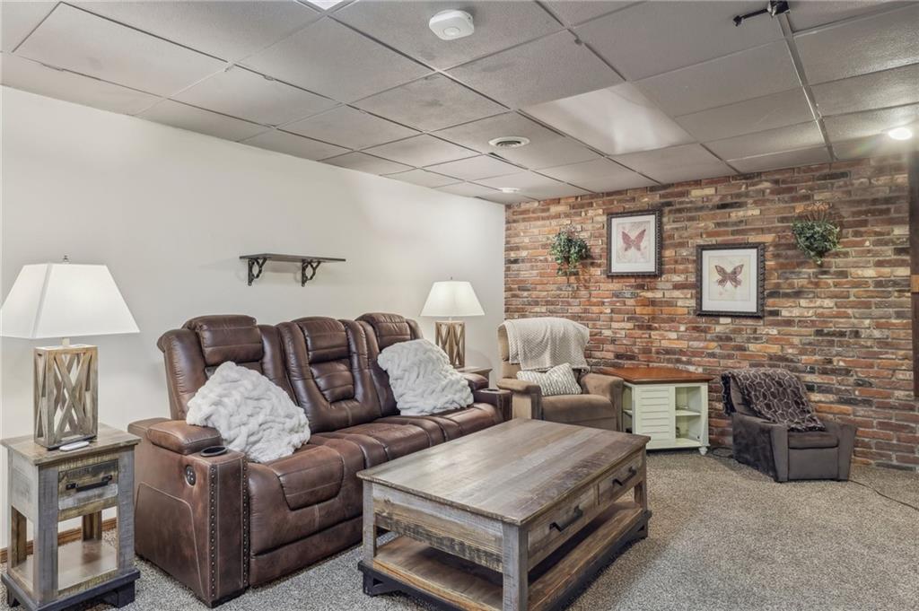 115 Ridgemont Drive Industry, PA 15052 - Photo 35 of 50 Gallery Image 35