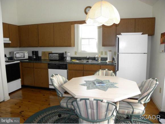 626 Sandy Point Road, Unit 28 Bethany Beach, DE 19930 - Photo 8 of 24 Gallery Image 8