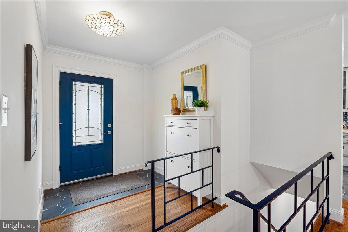9817 Cherry Tree Lane Silver Spring, MD 20901 - Photo 3 of 73