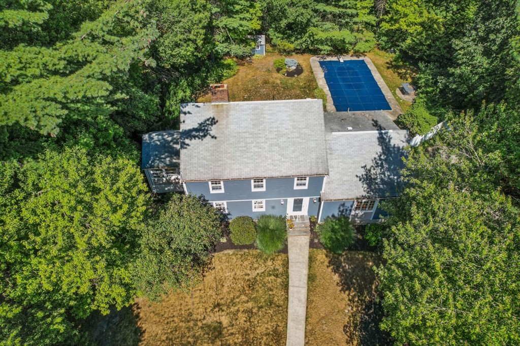 21 West Tapley Road Lynnfield, MA 01940 - Photo 2 of 40 Gallery Image 2