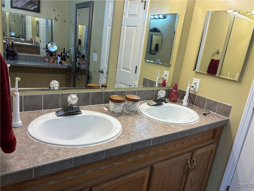 760 Van Ostrand Road Lansing, NY 13073 - Photo 28 of 44