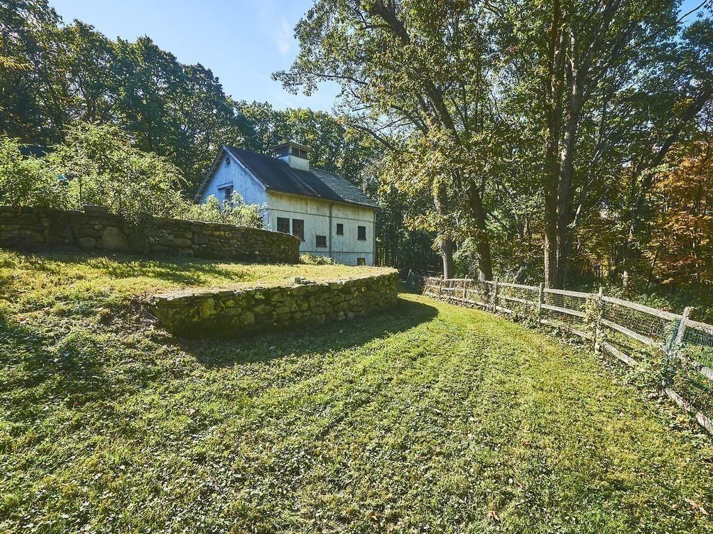 23 Conant Road Lincoln, MA 01773 - Photo 3 of 38