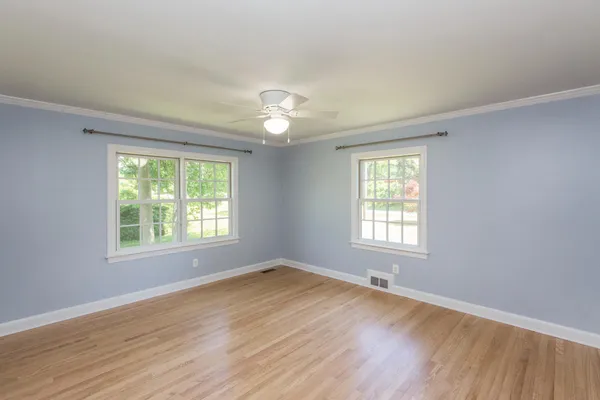 $4,000 | 6435 Overlook Drive, Alexandria, VA 22312