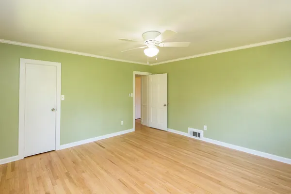$4,000 | 6435 Overlook Drive, Alexandria, VA 22312