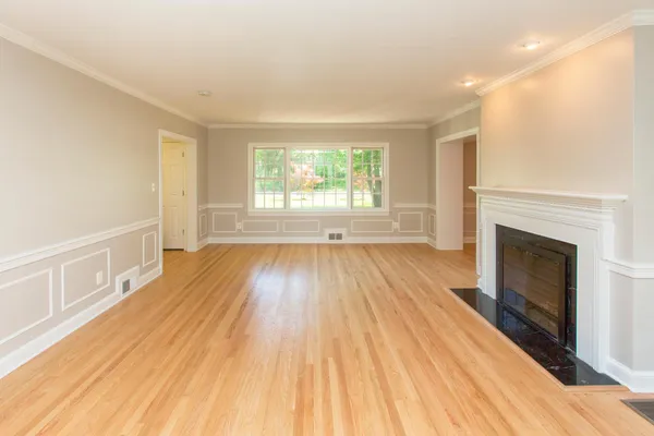 $4,000 | 6435 Overlook Drive, Alexandria, VA 22312