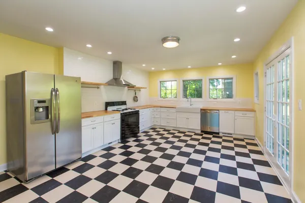 $4,000 | 6435 Overlook Drive, Alexandria, VA 22312
