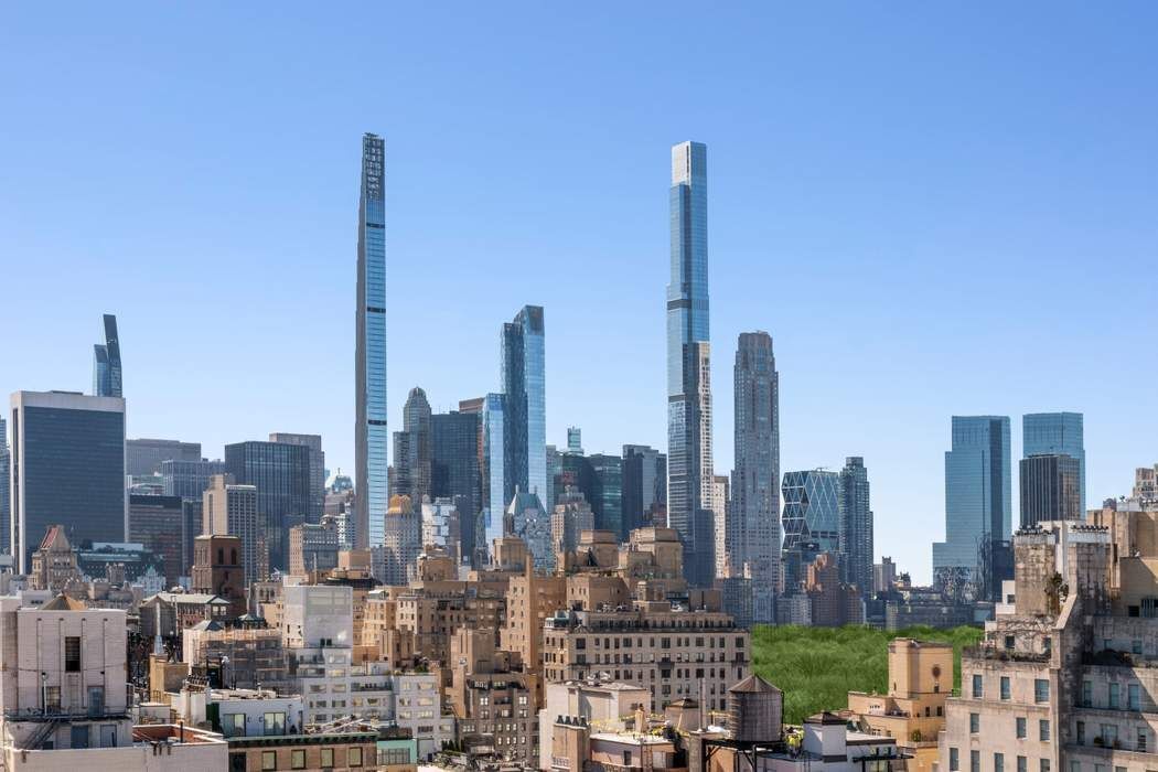 784 Park Avenue, Unit PHC Manhattan, NY 10021 - Photo 33 of 36 a city view with tall buildings