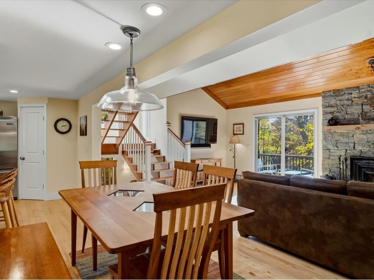 185 Maple Road Stowe, VT 05672 - Photo 15 of 49