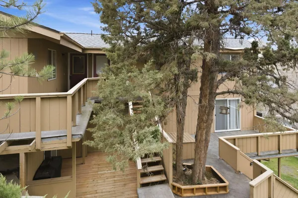 $525,000 | 365 Northeast Loper Avenue, Unit 1 2 3, Prineville, OR 97754