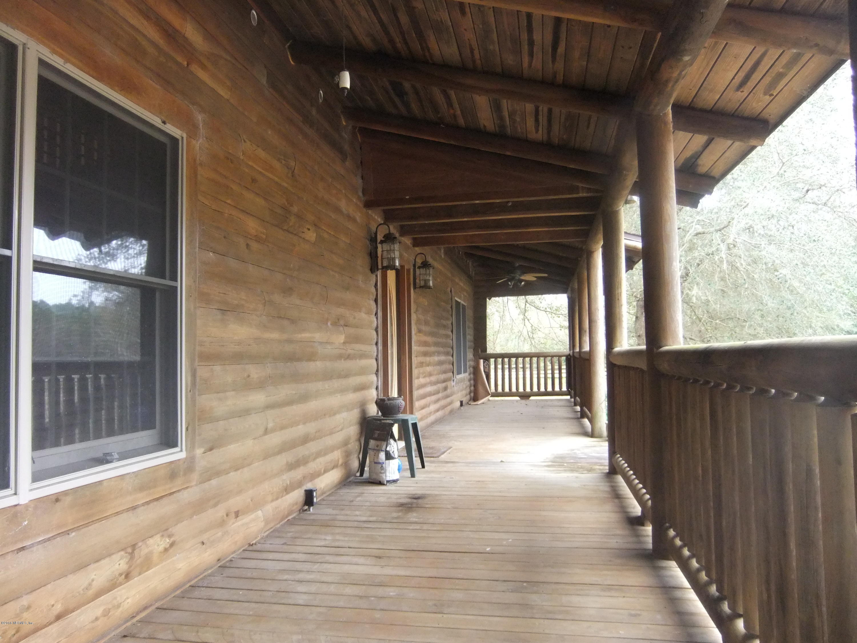 1700 Lake Road Jacksonville, FL 32226 - Photo 27 of 46 a view of a porch of a house