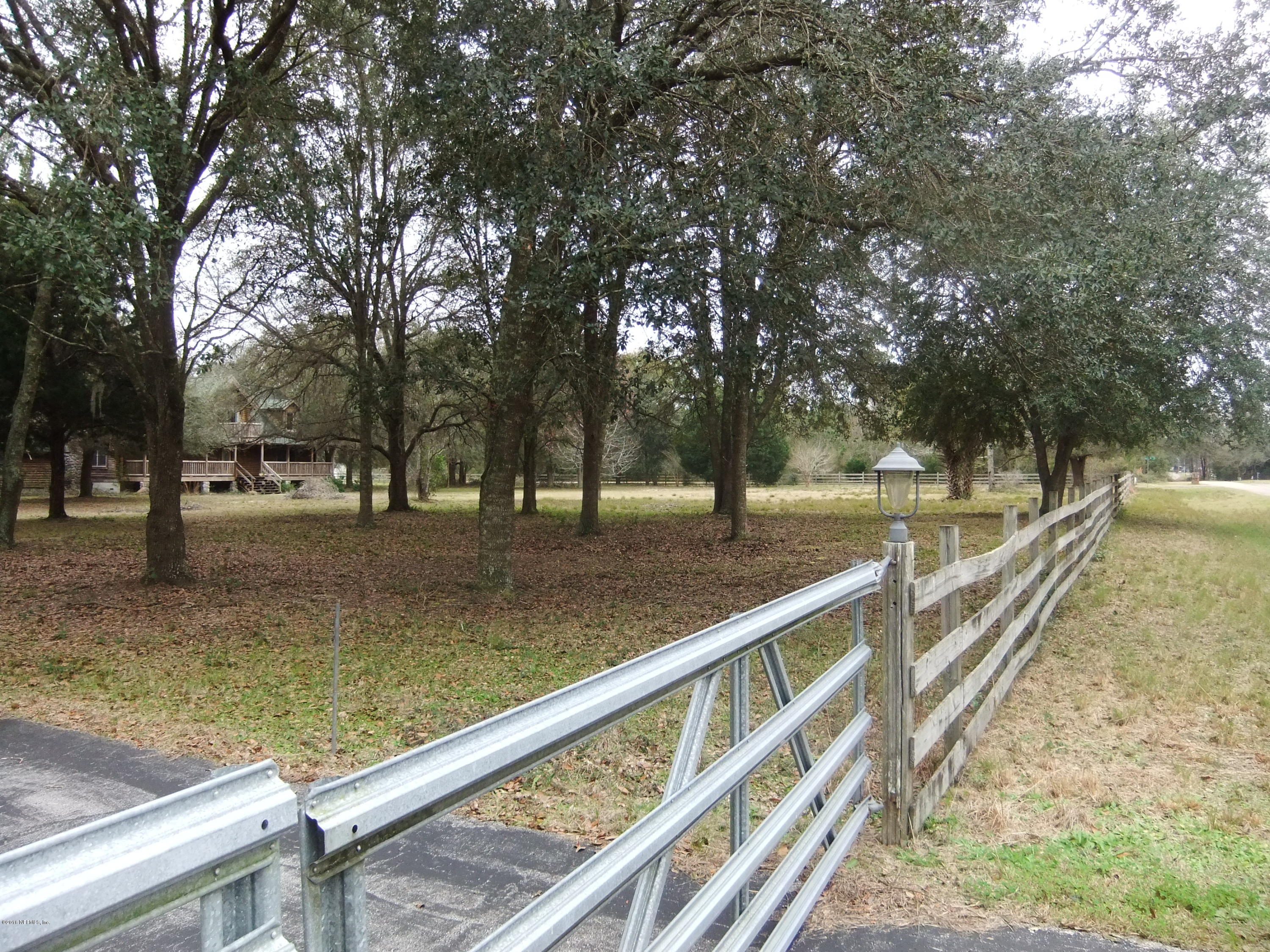 1700 Lake Road Jacksonville, FL 32226 - Photo 40 of 46 a view of a yard with large trees