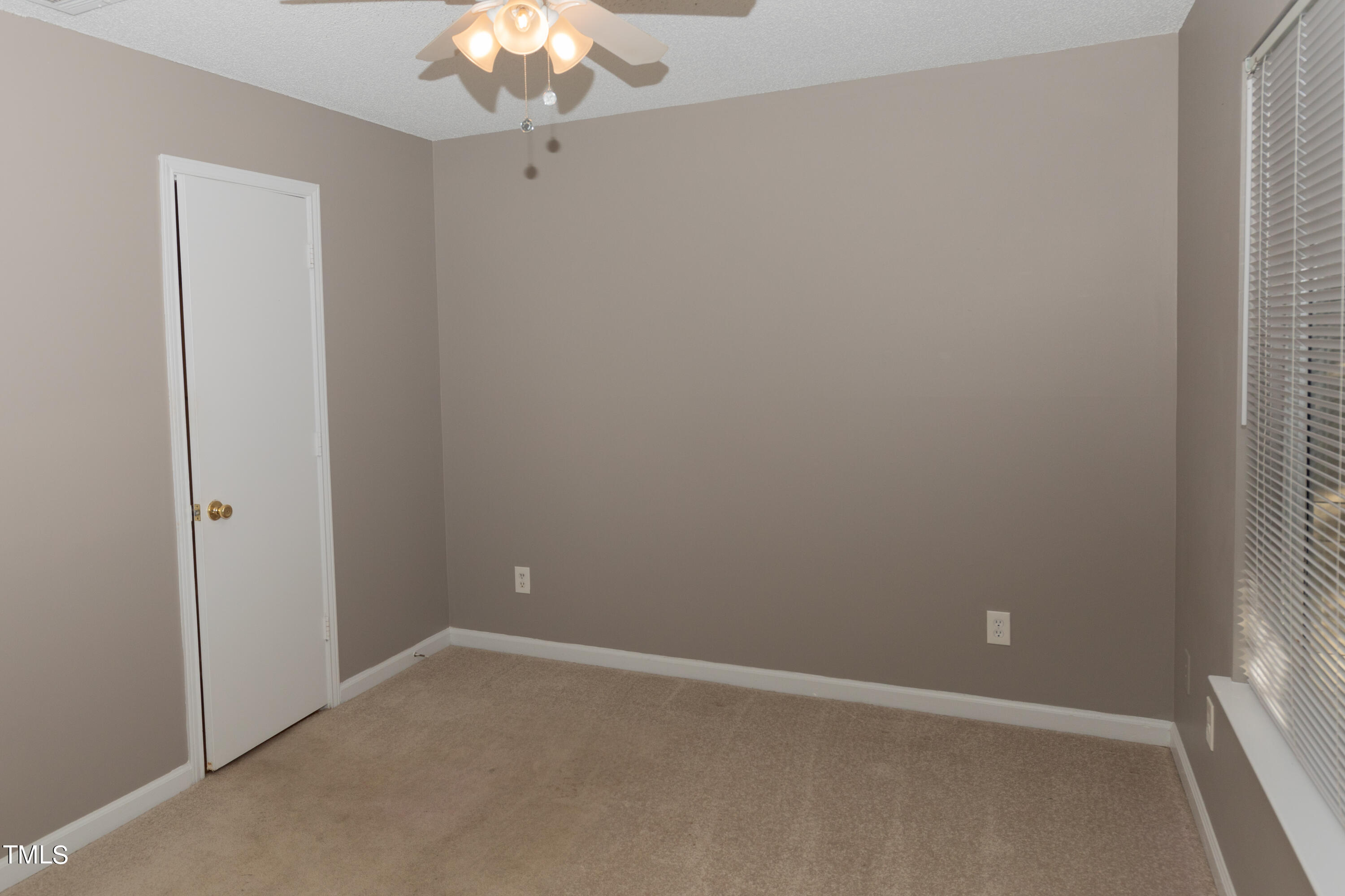 1511 Graduate Lane, Unit 202 Raleigh, NC 27606 - Photo 6 of 16 4A6A4693
