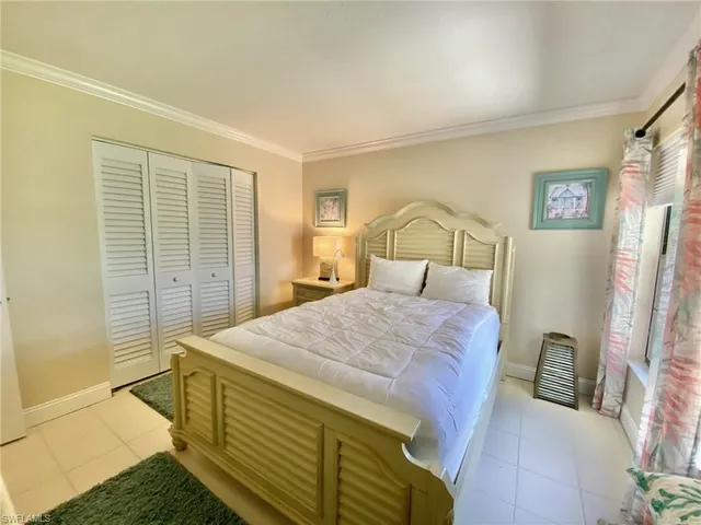 $2,300 | 145 Cypress Way East, Unit A, Naples, FL 34110