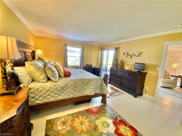 $2,100 | 145 Cypress Way East, Unit A, Naples, FL 34110