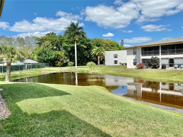 $2,300 | 145 Cypress Way East, Unit A, Naples, FL 34110