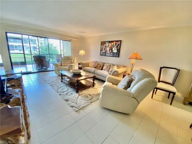 $2,300 | 145 Cypress Way East, Unit A, Naples, FL 34110
