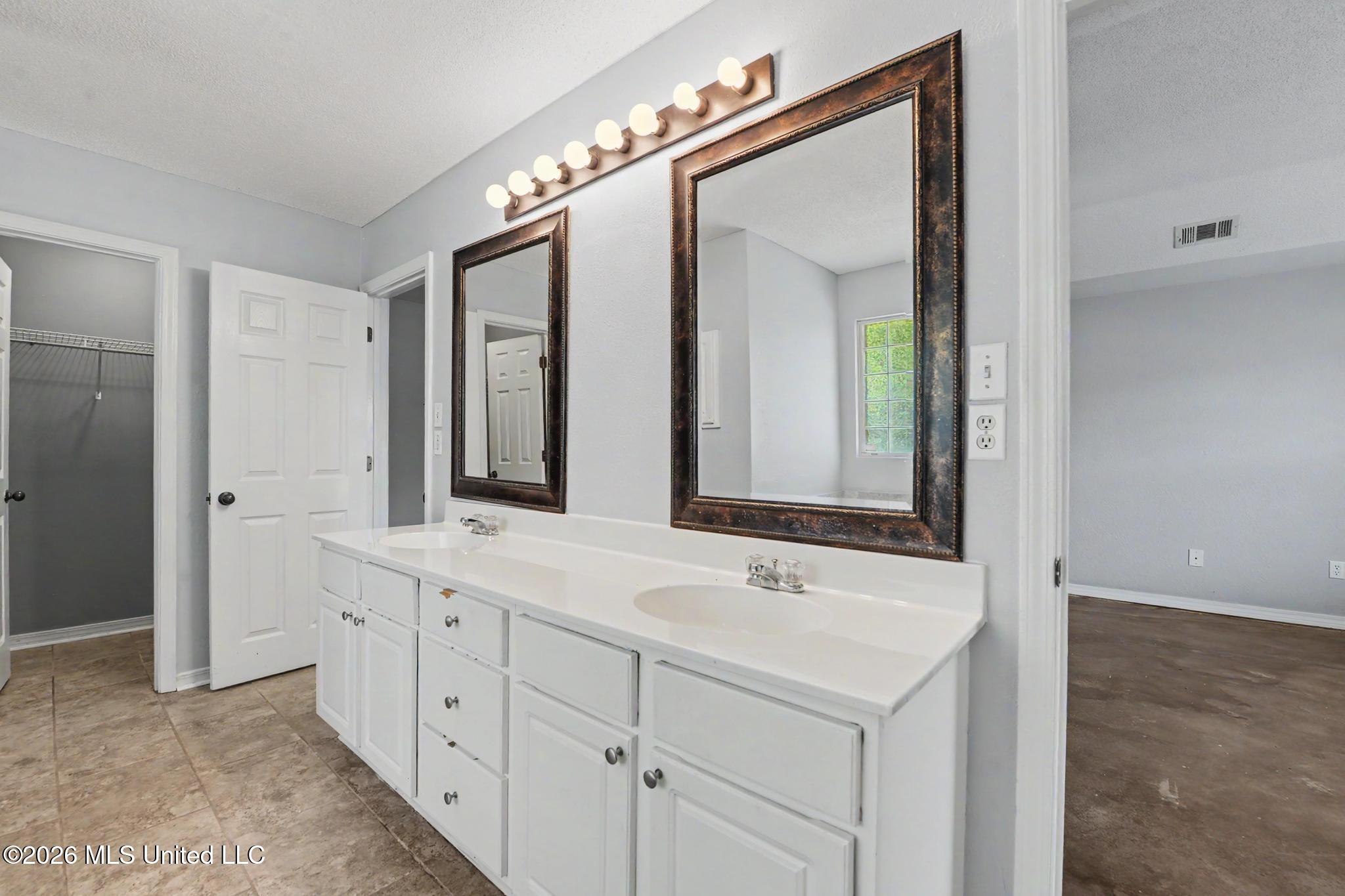 15414 Vick Road Gulfport, MS 39503 - Photo 16 of 35 017