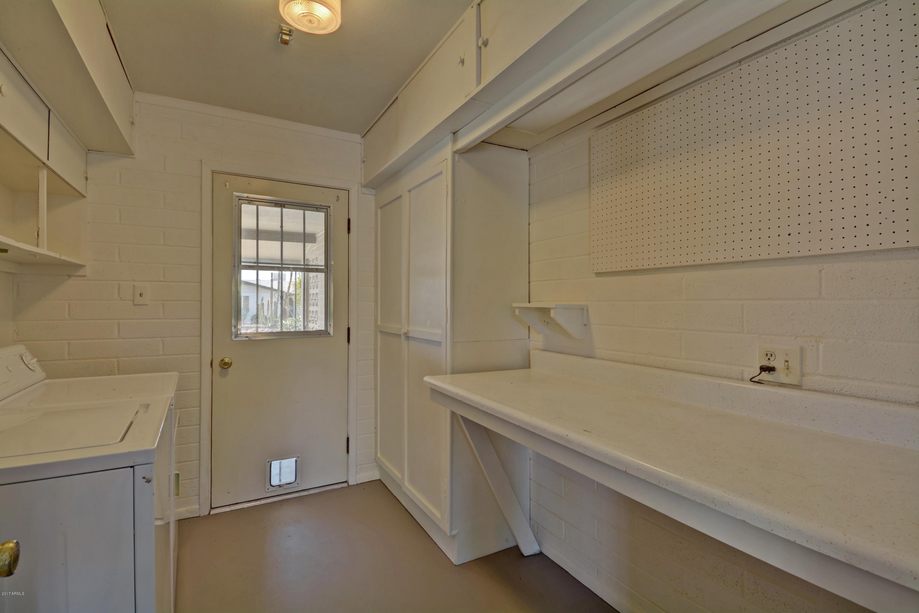 6648 East Decatur Street Mesa, AZ 85205 - Photo 20 of 25 Decatur Laudry Room (26)