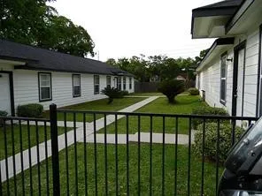 $1,350 | 204 West Worsham Street, Unit 1, Willis, TX 77378