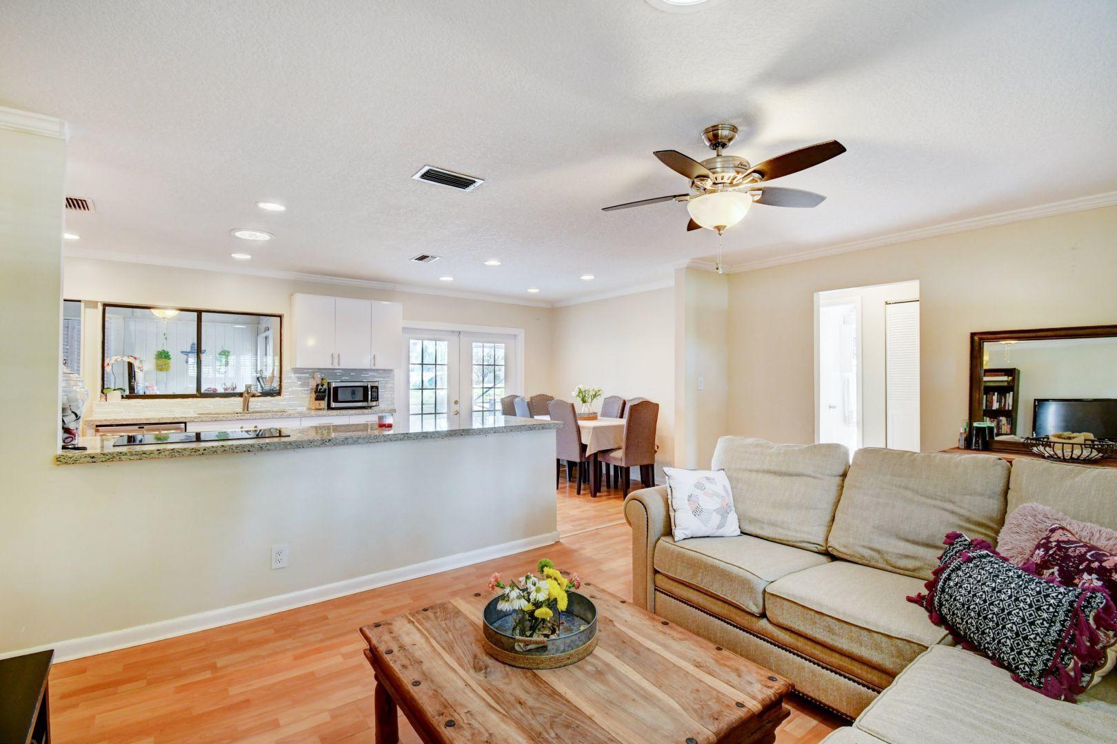 9863 Spanish Isles Drive Boca Raton, FL 33496 - Photo 11 of 37 11_dsc_6782_3_4_5_6